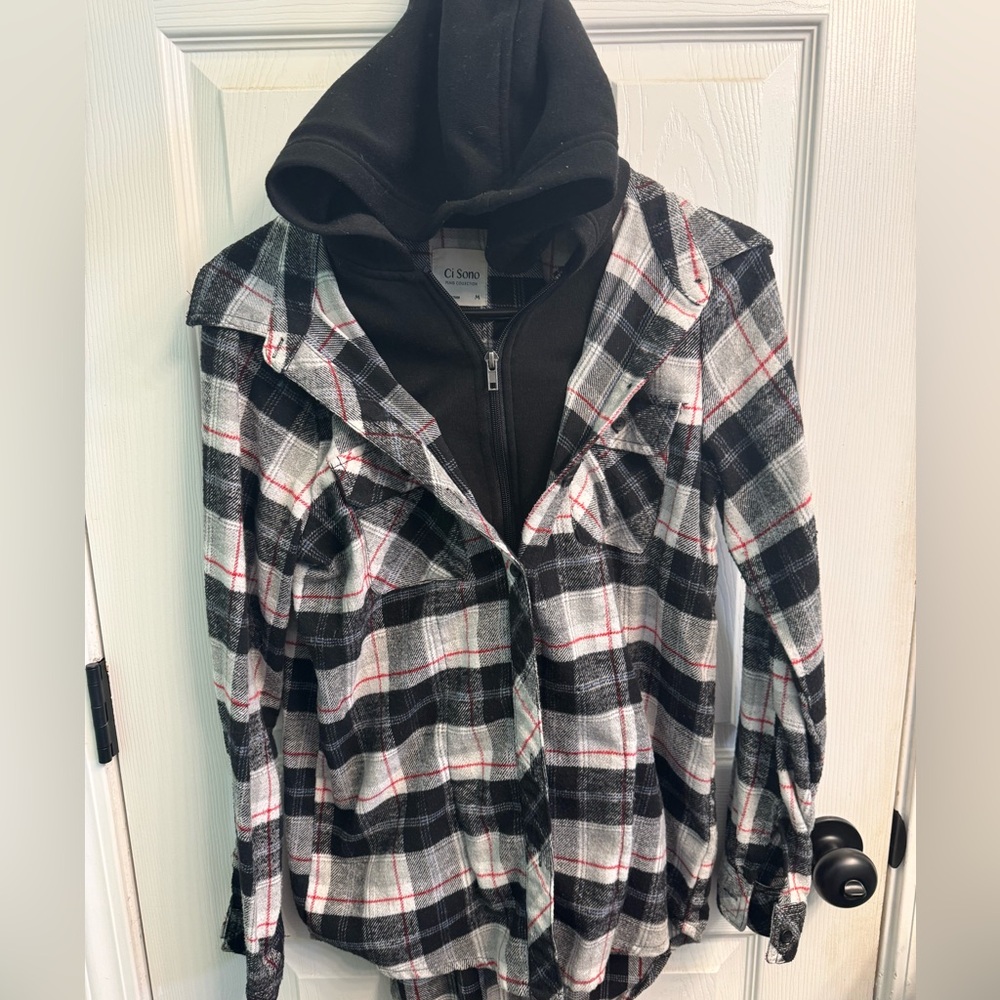 Women’s hooded flannel